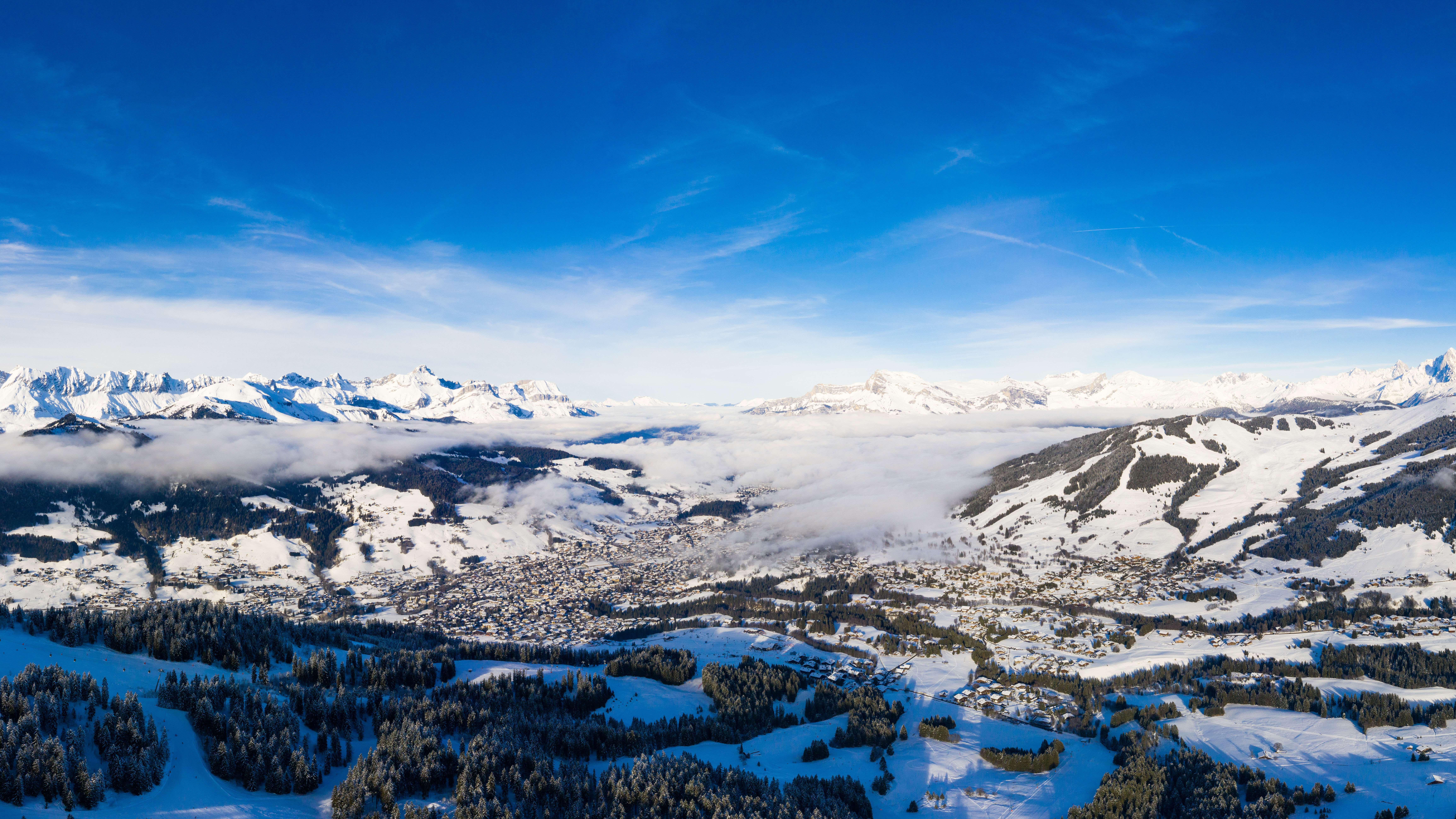 Auvergne - Rhone - Alpes | Megeve - Méribel